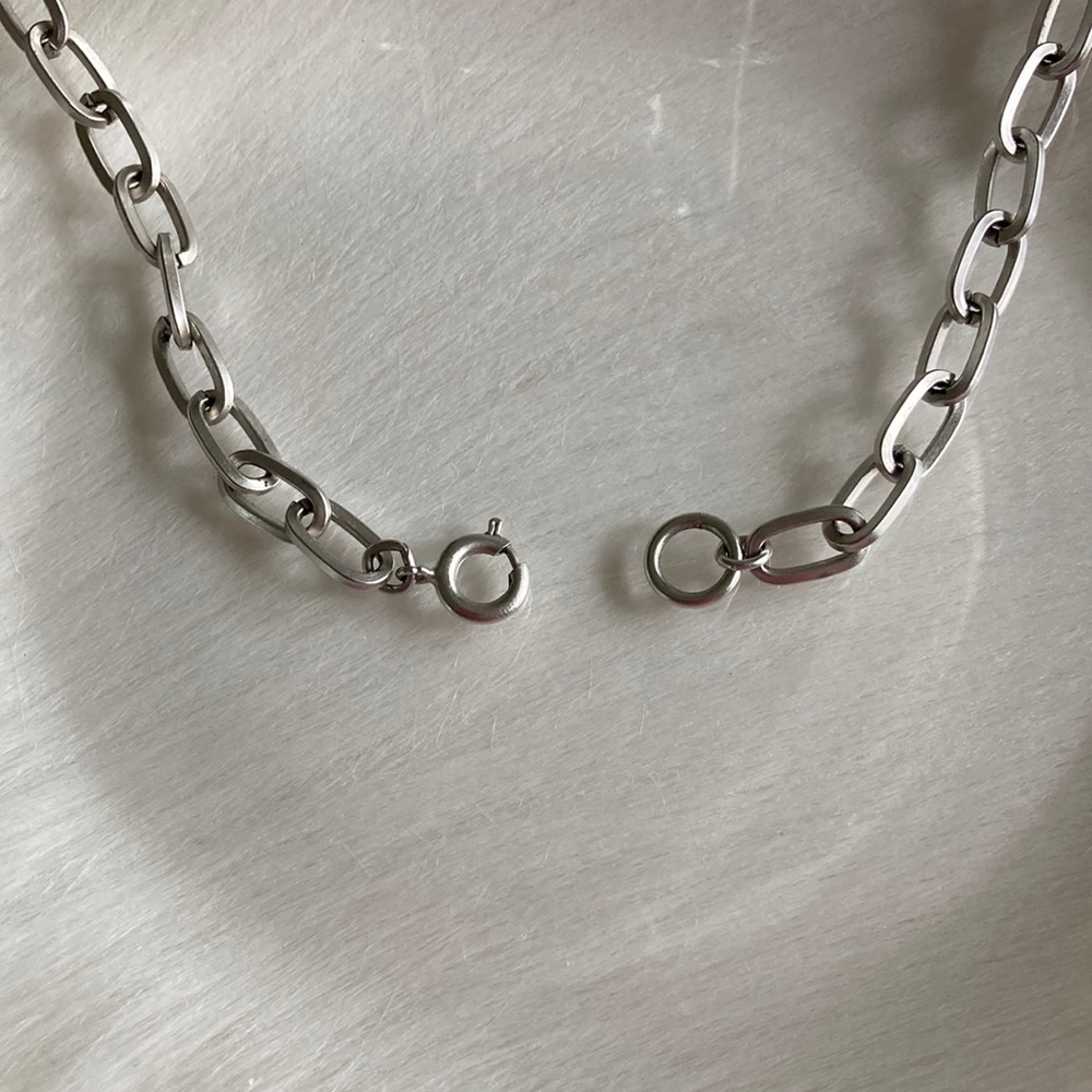 Large Vtg Crown Trifari Silver Tone Pendant & Necklace - Picture 10 of 11